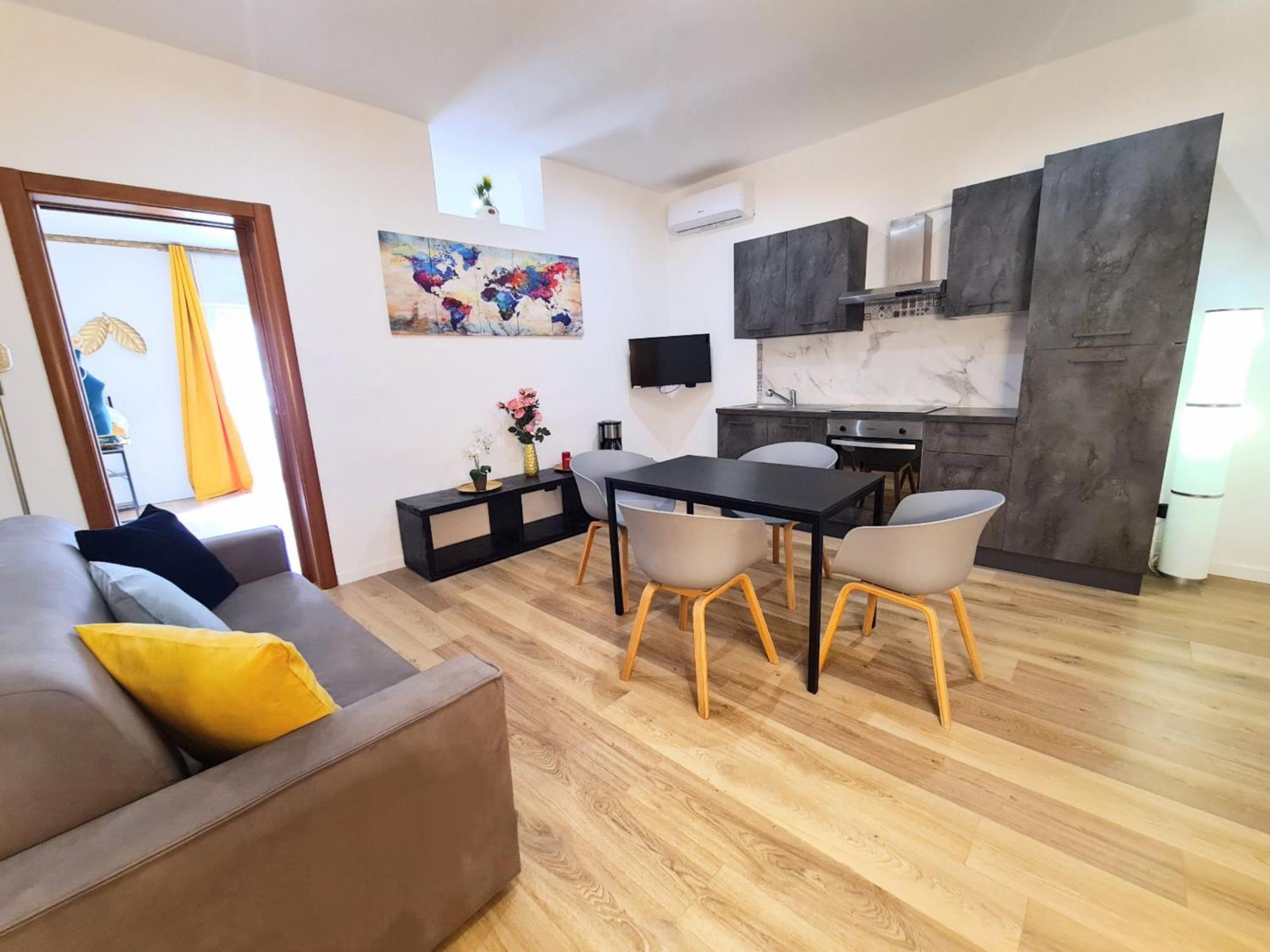 Luxury Flat In Center By The Sea Apartment Bari Ngoại thất bức ảnh